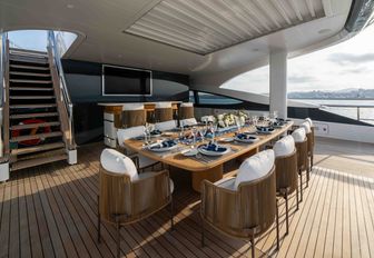 Superyacht charter SYMMETRY exterior dining