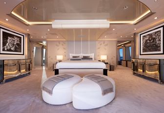 Charter yacht LUNA master cabin with central berth