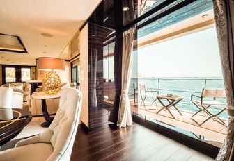 guest suite on charter yacht elixir