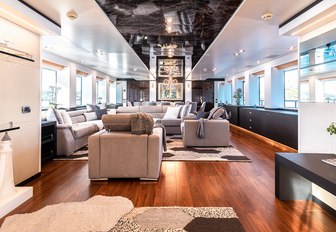 luxury yacht africa i main salon 