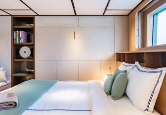 Charter yacht LA LA LAND double guest cabin