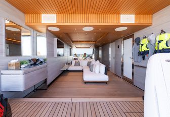Charter yacht SALT dive center