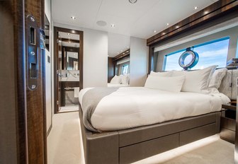 Charter yacht NIGORA guest cabin