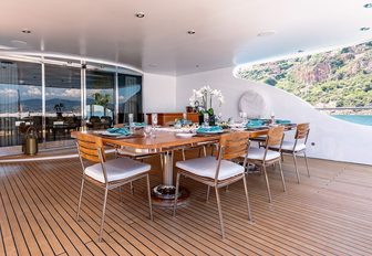 Charter yacht LOTUS exterior dining area