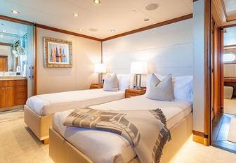 Charter yacht SEA CLASS twin cabin overview