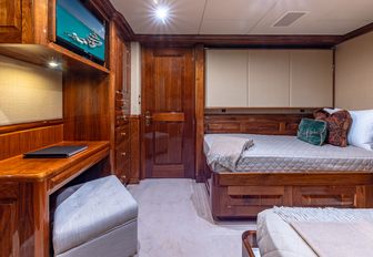 Charter yacht AMORE guest cabin