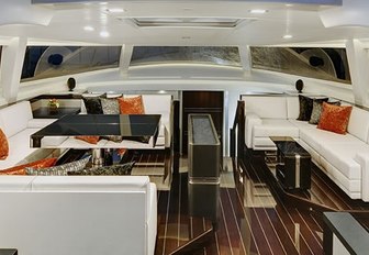 Main salon, Bliss yacht