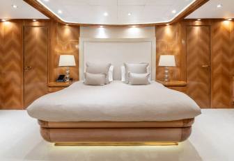 Charter yacht LADY G II guest cabin with central double berth