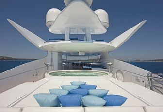 oversized sunning area and Jacuzzi on sundeck of motor yacht INCEPTION 