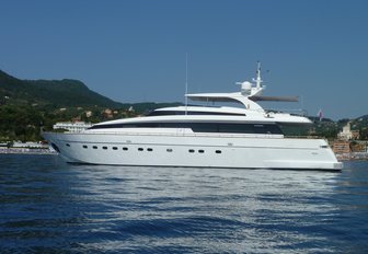 Superyacht SUD at anchor
