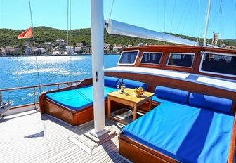 sunpads forward on the sundeck of charter yacht ‘Kaya Guneri II’ 