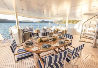 alfresco dining on luxury catamaran spirit