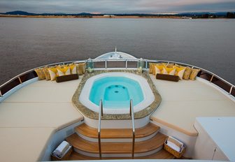 sundeck Jacuzzi with surrounding sunpads aboard luxury yacht ‘Silver Lining’ 
