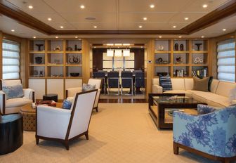 light and airy main salon aboard luxury yacht WILDFLOUR 