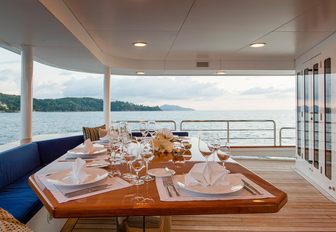 aft deck dining area on board charter yacht ‘Northern Sun’ 