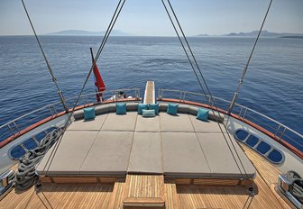 large sunning station on the foredeck of luxury yacht MEIRA 