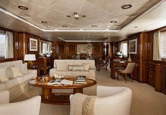 sociable seating area in the main salon of charter yacht Metsuyan IV