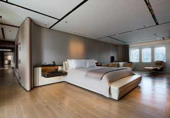 master suite on board luxury yacht CLOUDBREAK styled like a luxurious cabin