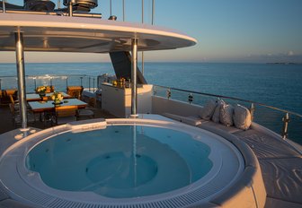 w yacht sundeck and jacuzzi pool