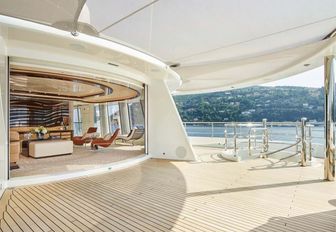 Superyacht EXCELLENCE private owners deck
