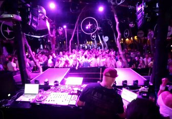 Carpe Diem Beach transforms into a nightclub