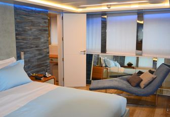 soothing master suite on board luxury yacht ‘Barents Sea’