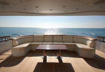 u-shaped seating on the main deck aft of charter yacht ‘Elena Nueve’ 