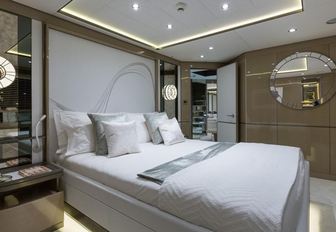 The master cabin on board superyacht THUMPER