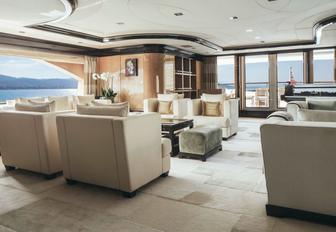 The main salon of superyacht MEAMINA
