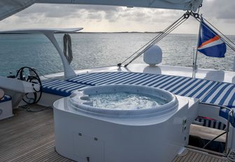 jacuzzi on luxury yacht blue gryphon