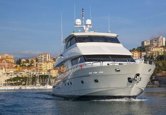 Luxury yacht Restless 