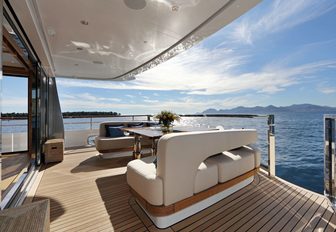 alfresco dining area on board charter yacht SOLIS 