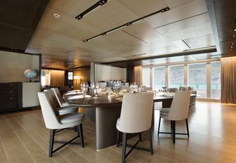dining in the interior aboard charter yacht CLOUDBREAK