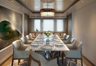 clean, simple and modern dining salon aboard motor yacht ‘Orient Star’ 
