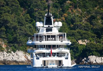 View from behind of Superyacht Lady S