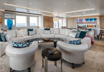 Main salon on board motor yacht OCEAN Z