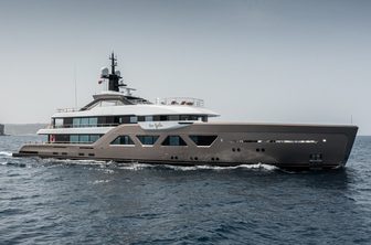 Charter yacht COME TOGETHER at sea
