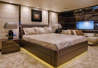 sensuous master suite aboard motor yacht ‘Tutto Le Marrané’