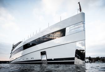 Superyacht Lady S from front