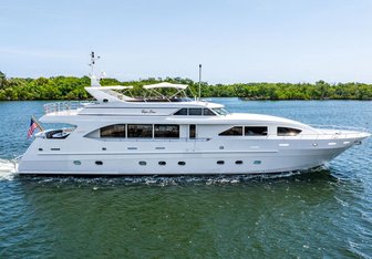 Carpe Diem Yacht Charter in Rum Cay