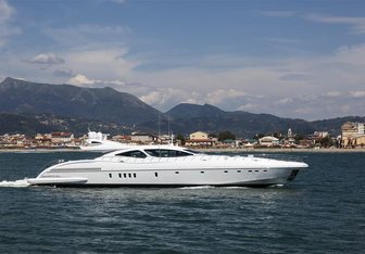 Crazy Yacht Charter in French Riviera