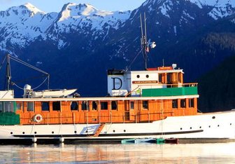 Discovery Yacht Charter in Alaska