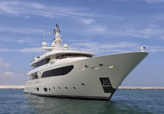 O'Lion Yacht Charter in Monaco