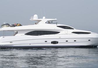 Infinity 7 yacht charter Gulf Craft Motor Yacht
                                    