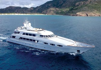 Grandeur Yacht Charter in Caribbean