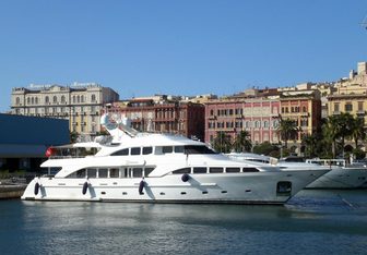 Oak Yacht Charter in Athens & Mainland 