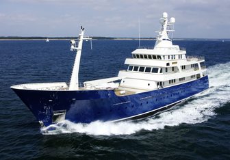 Cupani Yacht Charter in Greece
