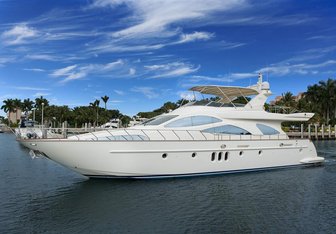 Antares Yacht Charter in Bahamas