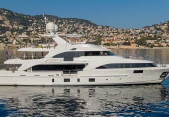 Edesia Yacht Charter in Ibiza