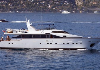 Moonraker II yacht charter Azimut Motor Yacht
                                    
